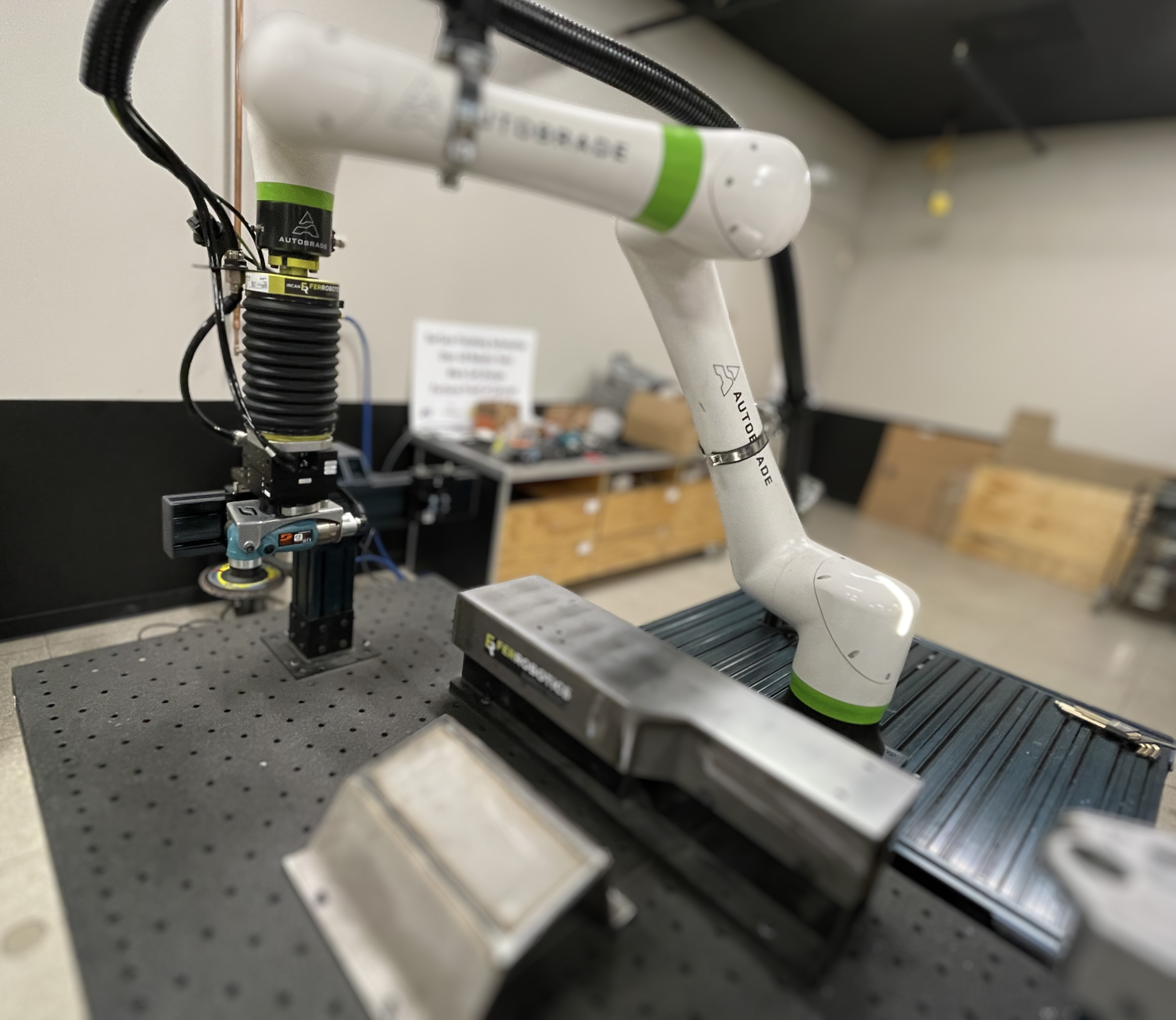 Moedor de braço robótico